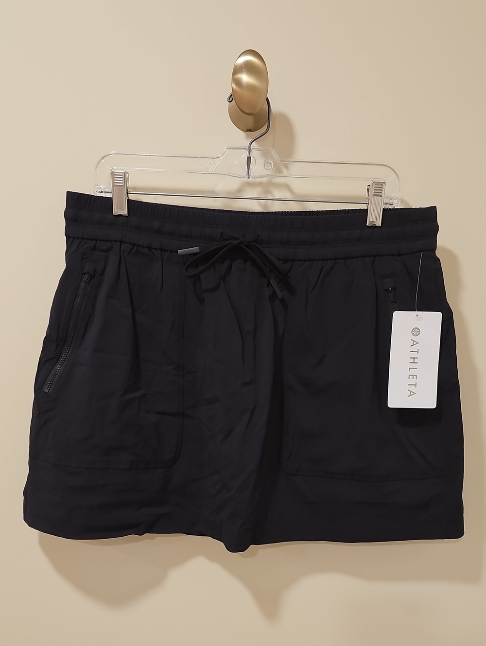 Athleta Trekkie North Skort; NWT; Size Large; Black - Picture 1 of 10